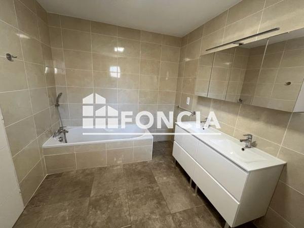 Location Maison 5 pièces 125.69 m² - 516 CHEMIN DE LA RENOUILLERE Bonnatrait Sciez 74140