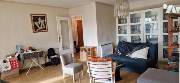 Saint Malo - Proche Gare TGV - Appartement (99.45m²) - Asc. - Loggia - 3 chambres - Cave et parking