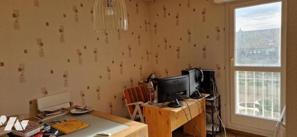 Saint Malo - Proche Gare TGV - Appartement (99.45m²) - Asc. - Loggia - 3 chambres - Cave et parking