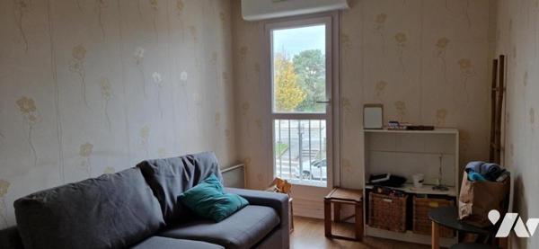 Saint Malo - Proche Gare TGV - Appartement (99.45m²) - Asc. - Loggia - 3 chambres - Cave et parking