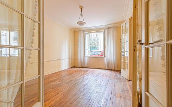 Appartement à vendre    2 pièces • 67,89 m2 Paris 16