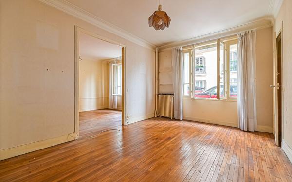 Appartement à vendre    2 pièces • 67,89 m2 Paris 16
