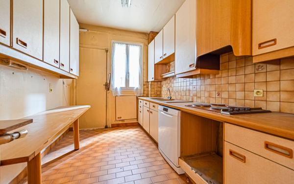 Appartement à vendre    2 pièces • 67,89 m2 Paris 16