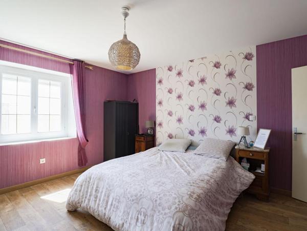 Propriété au calme, proche Puylaurens, avec grands volumes et potentiel