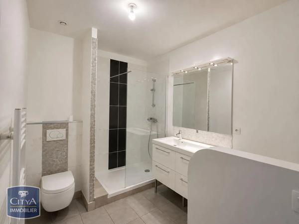 Appartement à louer 3 pièces 61.15m² Quimper (29000)