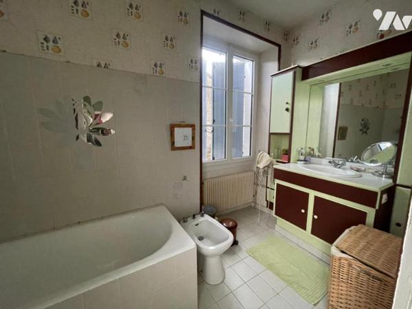 Maison au bord de la rivière à Sanxay – 112 m²