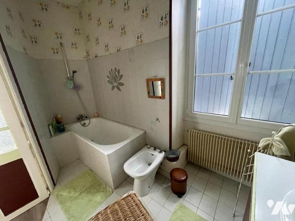 Maison au bord de la rivière à Sanxay – 112 m²