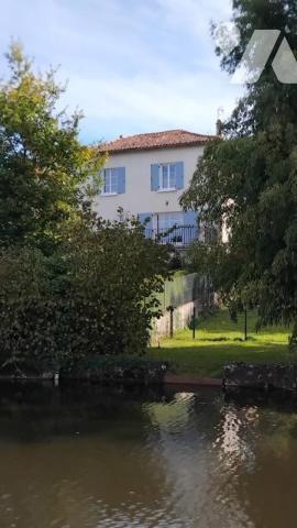 Maison au bord de la rivière à Sanxay – 112 m²