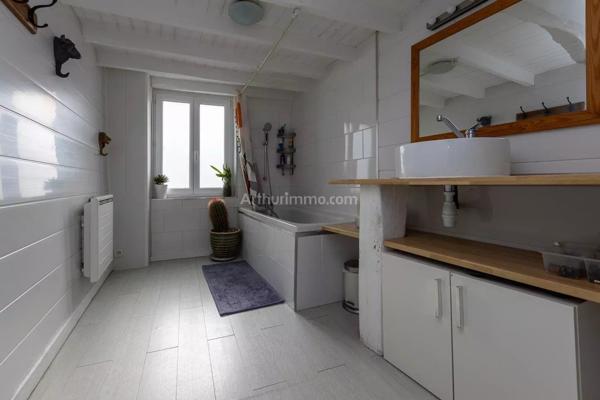 Vente Maison 5 pièces 140 m2 à Les Avenières Veyrins-Thuellin