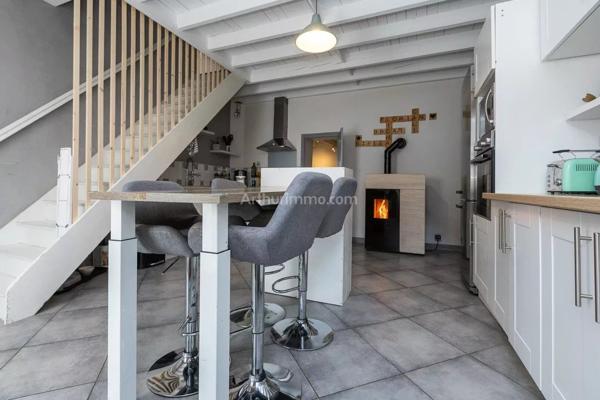 Vente Maison 5 pièces 140 m2 à Les Avenières Veyrins-Thuellin