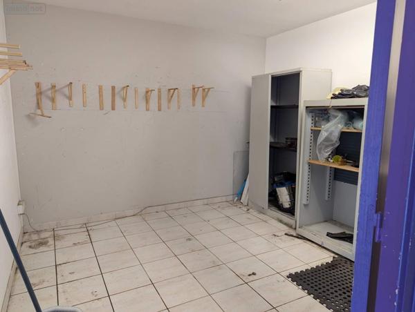 Fonds et/ou murs commerciaux à vendre à Douarnenez dans le Finistère (29100), ref : 011/194   
PLOARE