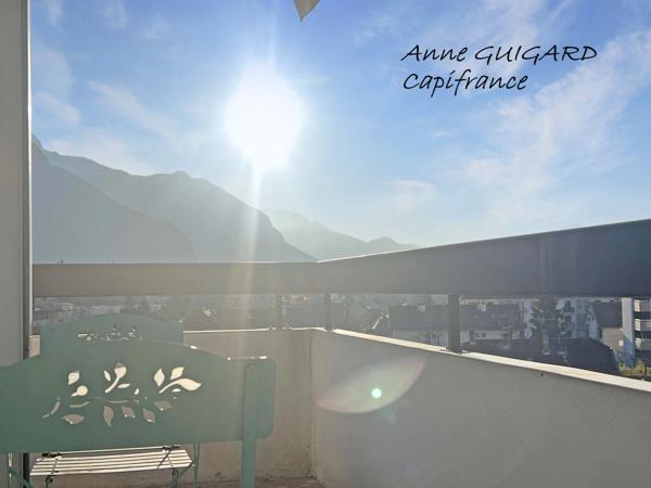 ANNECY-LE-VIEUX (74) - A 5 minutes à pied des Pommaries, beau 4 pièces d'angle en avant dernier étage