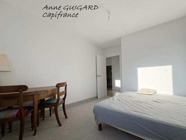 ANNECY-LE-VIEUX (74) - A 5 minutes à pied des Pommaries, beau 4 pièces d'angle en avant dernier étage