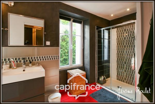 Maison en pierre 4 pièces SAINT MARTIN LA PALLU (86) Terrain 540 m², Dépendances