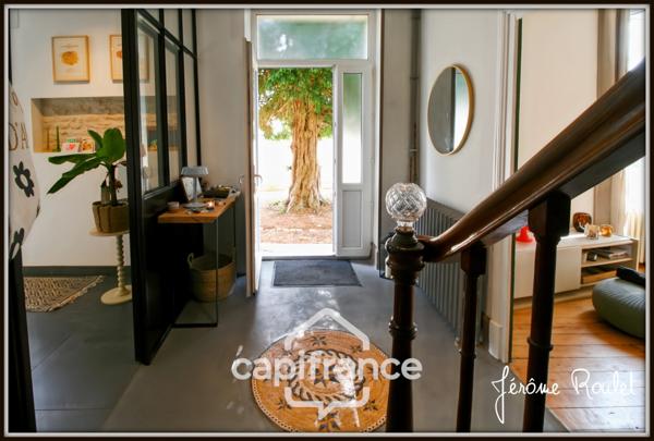 Maison en pierre 4 pièces SAINT MARTIN LA PALLU (86) Terrain 540 m², Dépendances