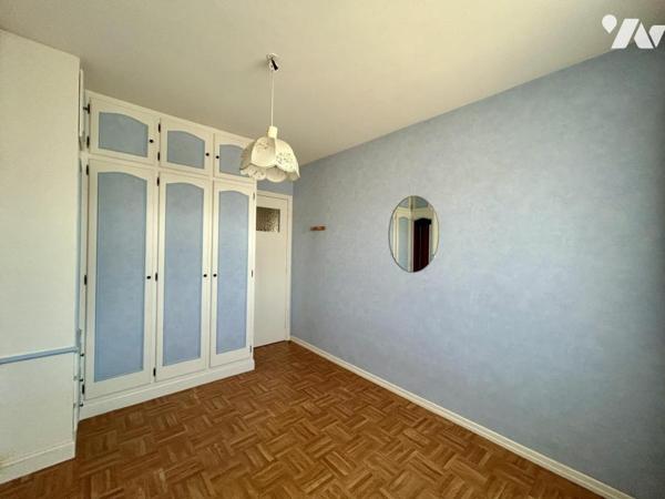 CALAIS - MAISON 5 CHAMBRES