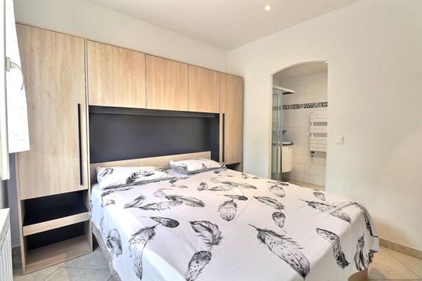 MAISON TYPE 5 AVEC PISCINE ET JARDIN