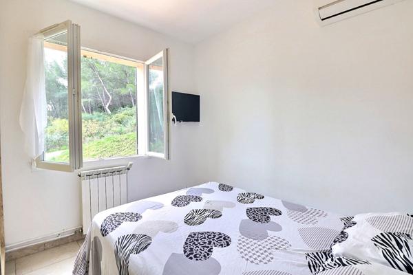 MAISON TYPE 5 AVEC PISCINE ET JARDIN