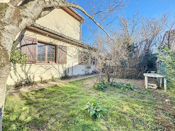 Exclusivité Nestenn Immobilier sur Péchabou. Vente en viager occupé d'une maison 5 pièces de 170m² avec garage sur un terrain de 806m².