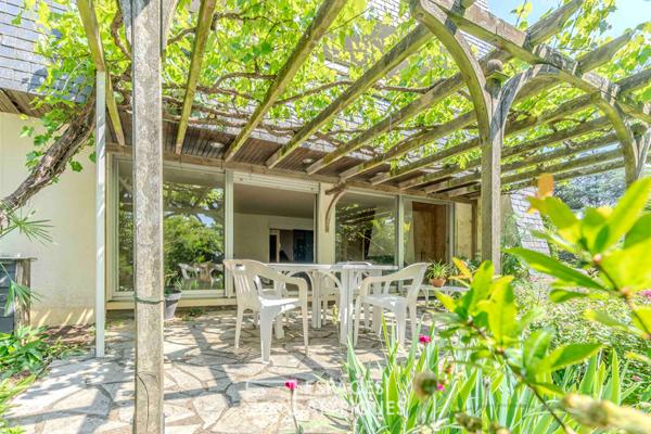 La Baule – Maison d’architecte aux volumes généreux, sur un beau terrain arboré