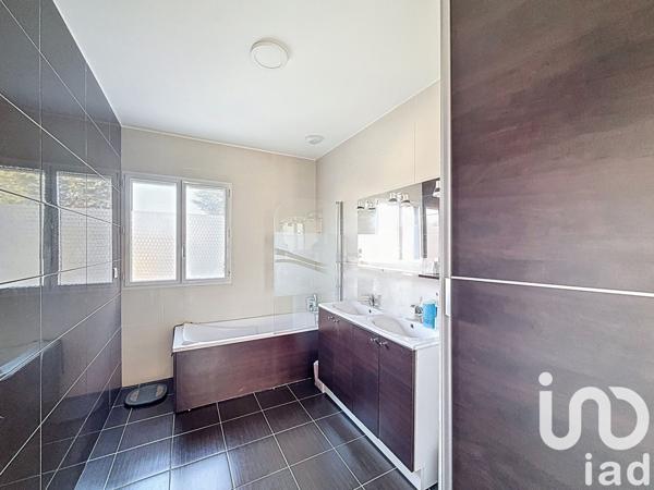 Maison à vendre 6 pièces 130 m² Aubergenville