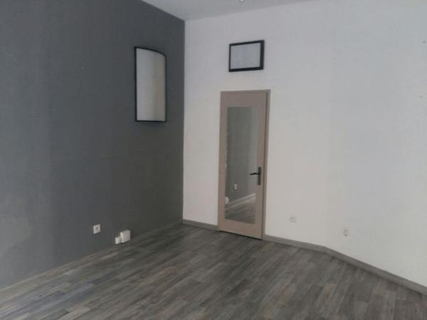 Local commercial 1 pièce T1 F1 17.8 m² à Beziers 23 RUE DE LA REPUBLIQUE 34500 à louer