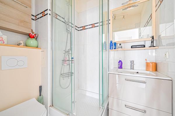 A  8 minutes du métro École vétérinaire