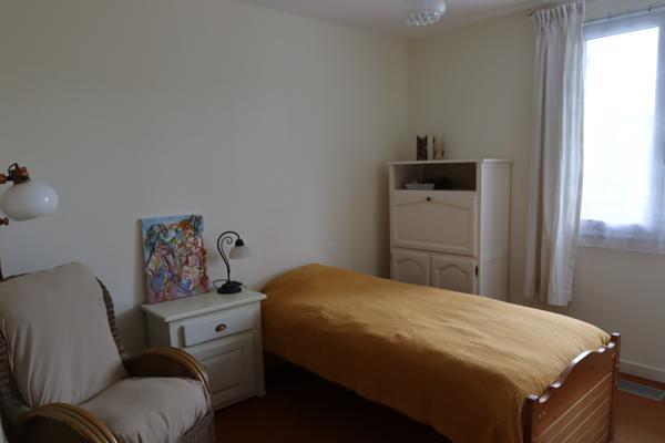 Ainay-le-Château – Propriété spacieuse avec potentiel locatif et chalet sur un terrain de 5760 m² Ainay-le-Château (03360)