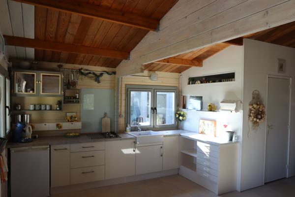 Ainay-le-Château – Propriété spacieuse avec potentiel locatif et chalet sur un terrain de 5760 m² Ainay-le-Château (03360)