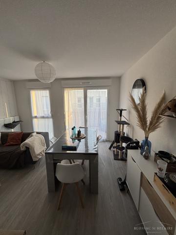 POITIERS EST Proche Facultés T2 de 39.60 m² avec balcon et parking