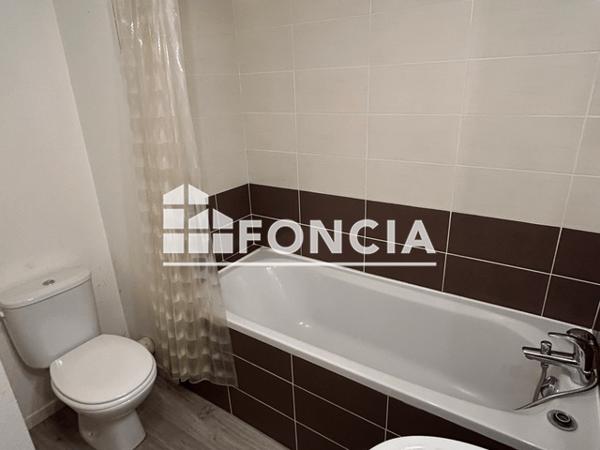 Location Appartement 2 pièces 43.33 m² - 257 RUE RENEE DARRIET Mont-de-marsan 40000