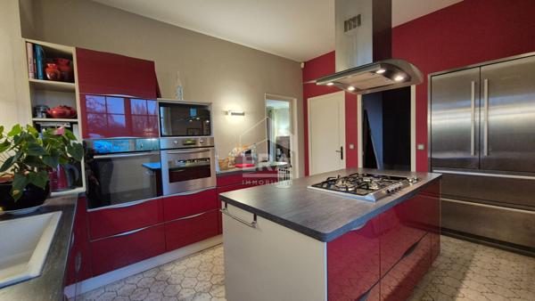 Maison Grisy Suisnes 6 pièce(s) 190 m2