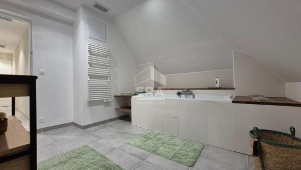 Maison Grisy Suisnes 6 pièce(s) 190 m2