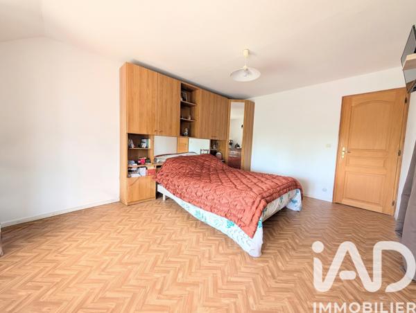 Maison à vendre 9 pièces 226 m² Ajain