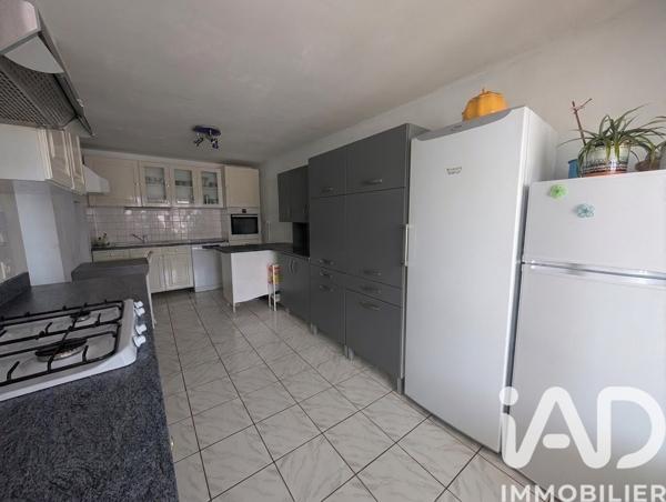 Maison à vendre 9 pièces 226 m² Ajain