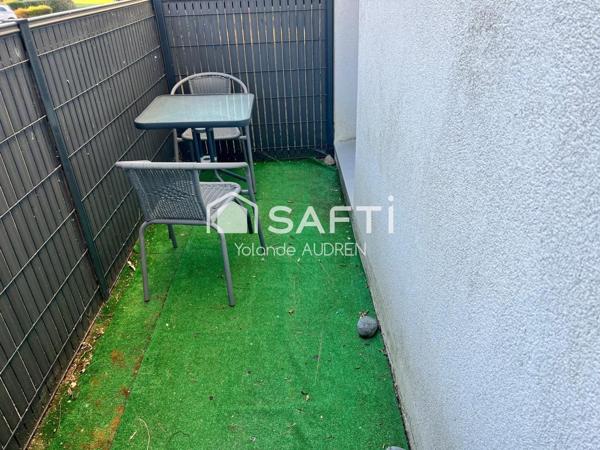 AU POULIGUEN – Studio Lumineux avec Balcon & Cave