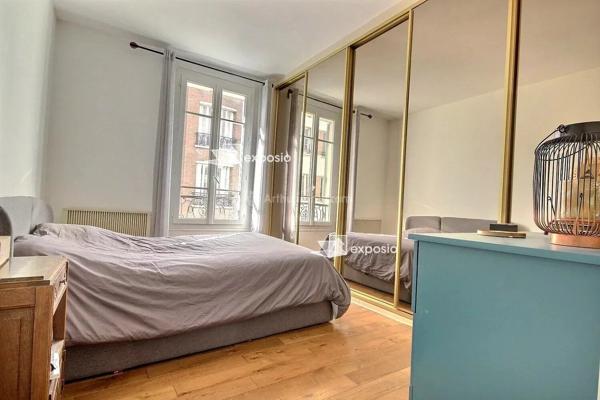 Vente                                                      Appartement
                        
                     3 pièces                      49 m2                     à Asnières-sur-Seine