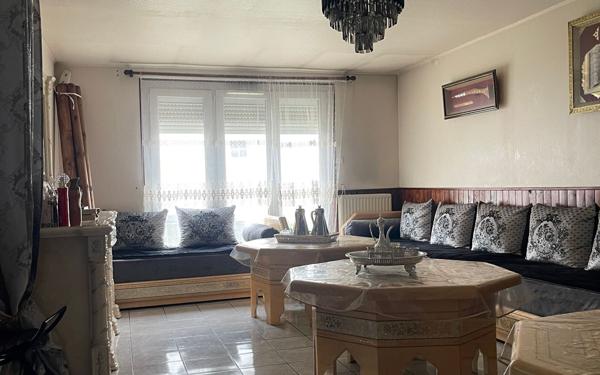 Maison à vendre    6 pièces •  Stains