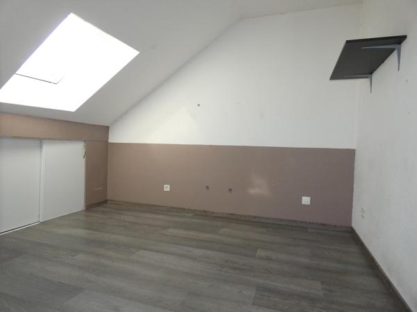 Appartement de 70 m² situé plein centre ville de Vitré à 2 mn de la gare !