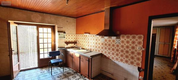 Maison de ville à vendre à Parcé-sur-Sarthe dans la Sarthe (72300), ref : 72133-100