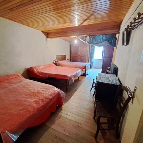 A VENDRE FOUGAX ET BARRINEUF MAISON DE VILLAGE AVEC JARDIN