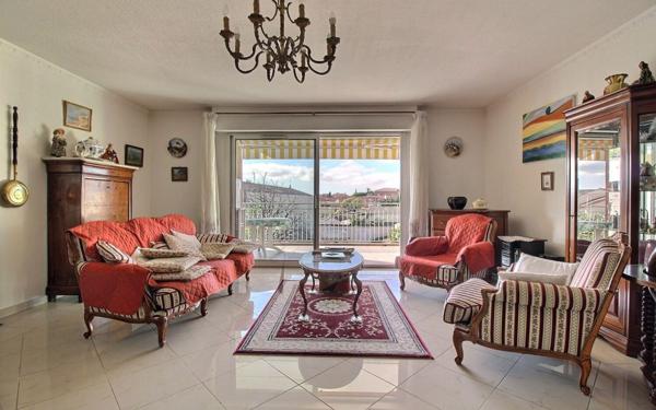 Appartement à vendre    4 pièces • 117 m2 Sanary-sur-Mer