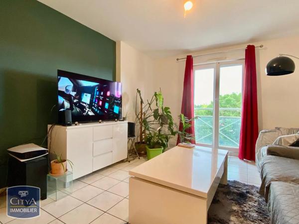 Appartement à louer 2 pièces 46.77m² Joué-lès-Tours (37300)