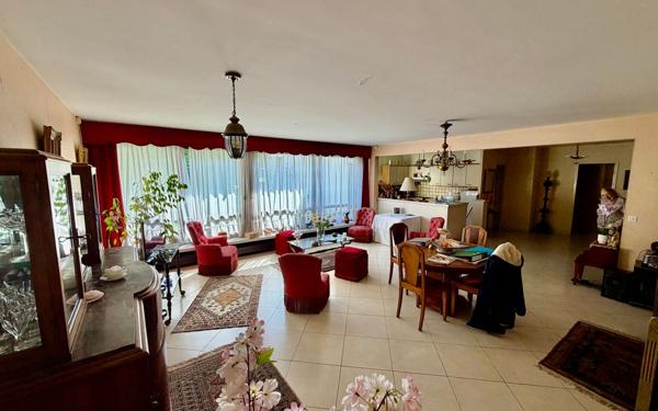 Appartement à vendre    4 pièces • 118,15 m2 Champs-sur-Marne