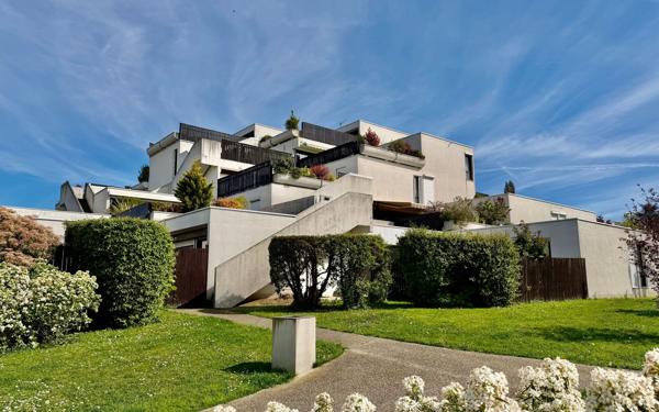 Appartement à vendre    4 pièces • 118,15 m2 Champs-sur-Marne