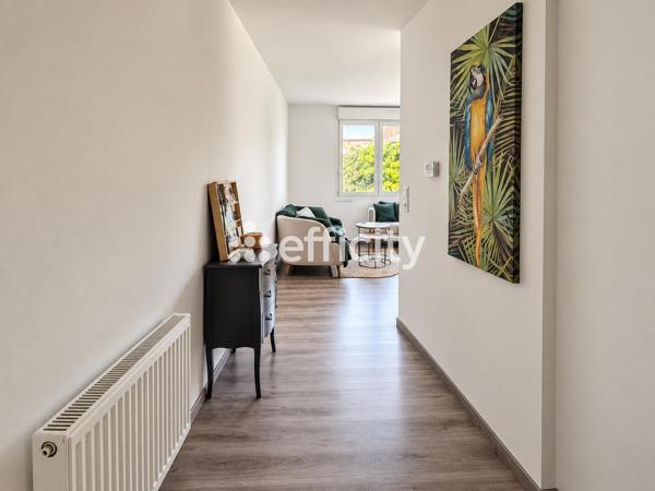 Appartement
         2 pièces
        - 50 m² Exclusivité 199 000 € *