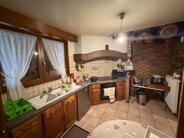 Agréable maison de famille lumineuse et confortable.