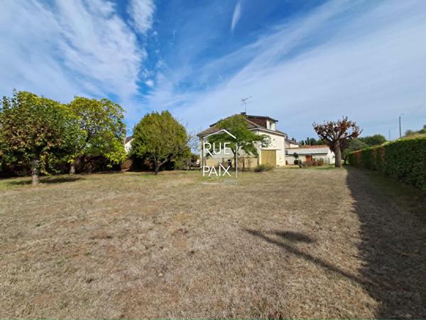 86530 NAINTRE Charmante maison sur sous sol à Naintré