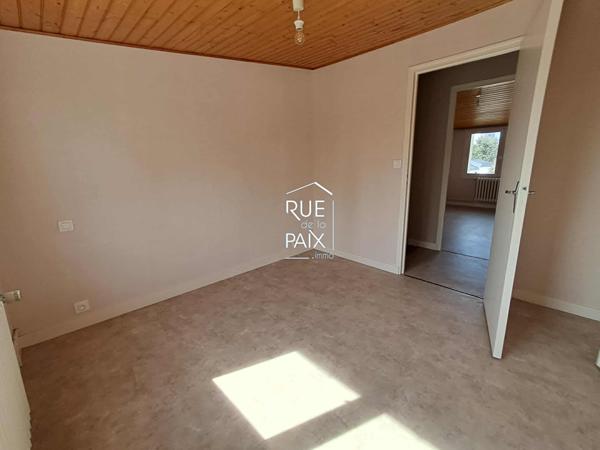86530 NAINTRE Charmante maison sur sous sol à Naintré