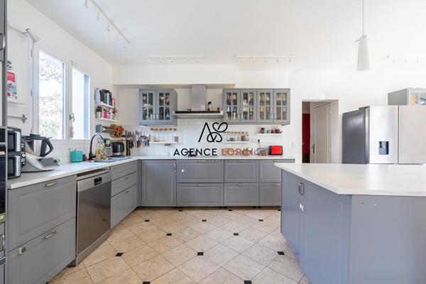 Maison Le Vésinet 9 pièces 230 m² Le vesinet